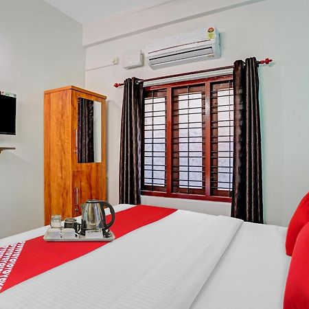 Super Hotel O Bevis Kazhakuttam Екстериор снимка