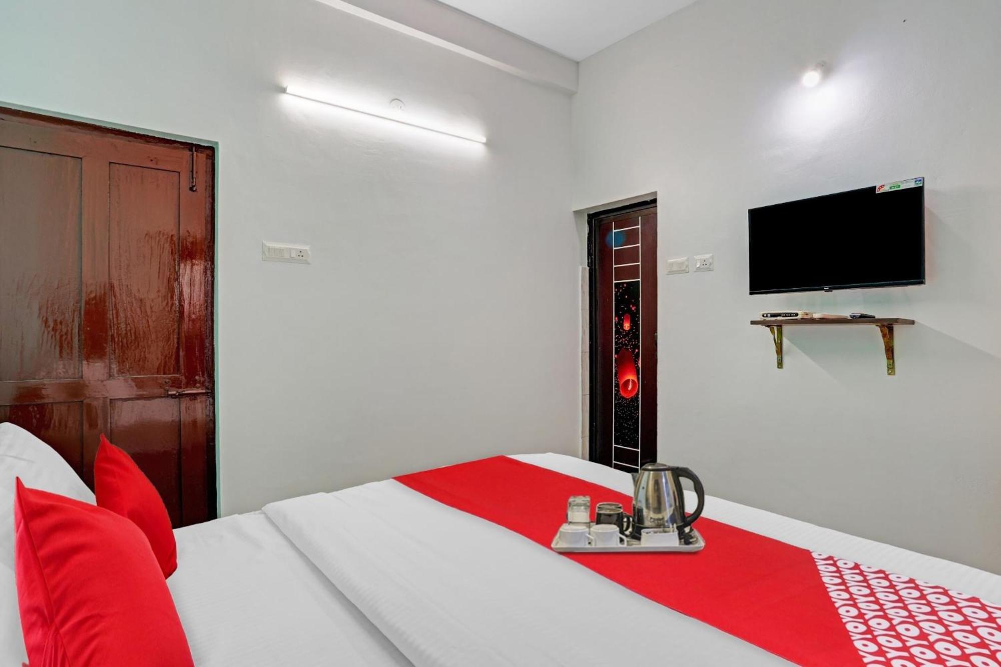 Super Hotel O Bevis Kazhakuttam Екстериор снимка